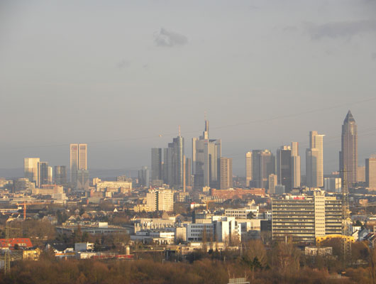 Premium Business Center Eschborn Skyline Blick Frankfurt